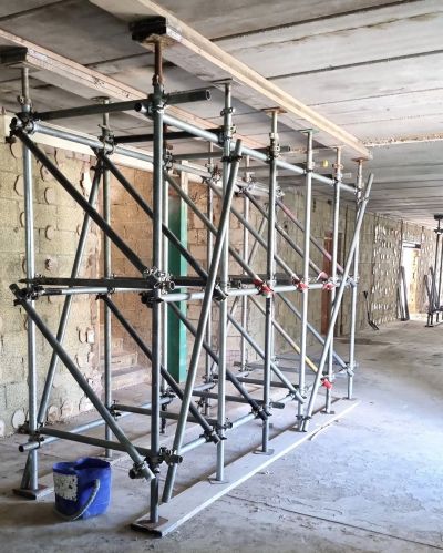 Inside Scaffoldong in Basildon Essex